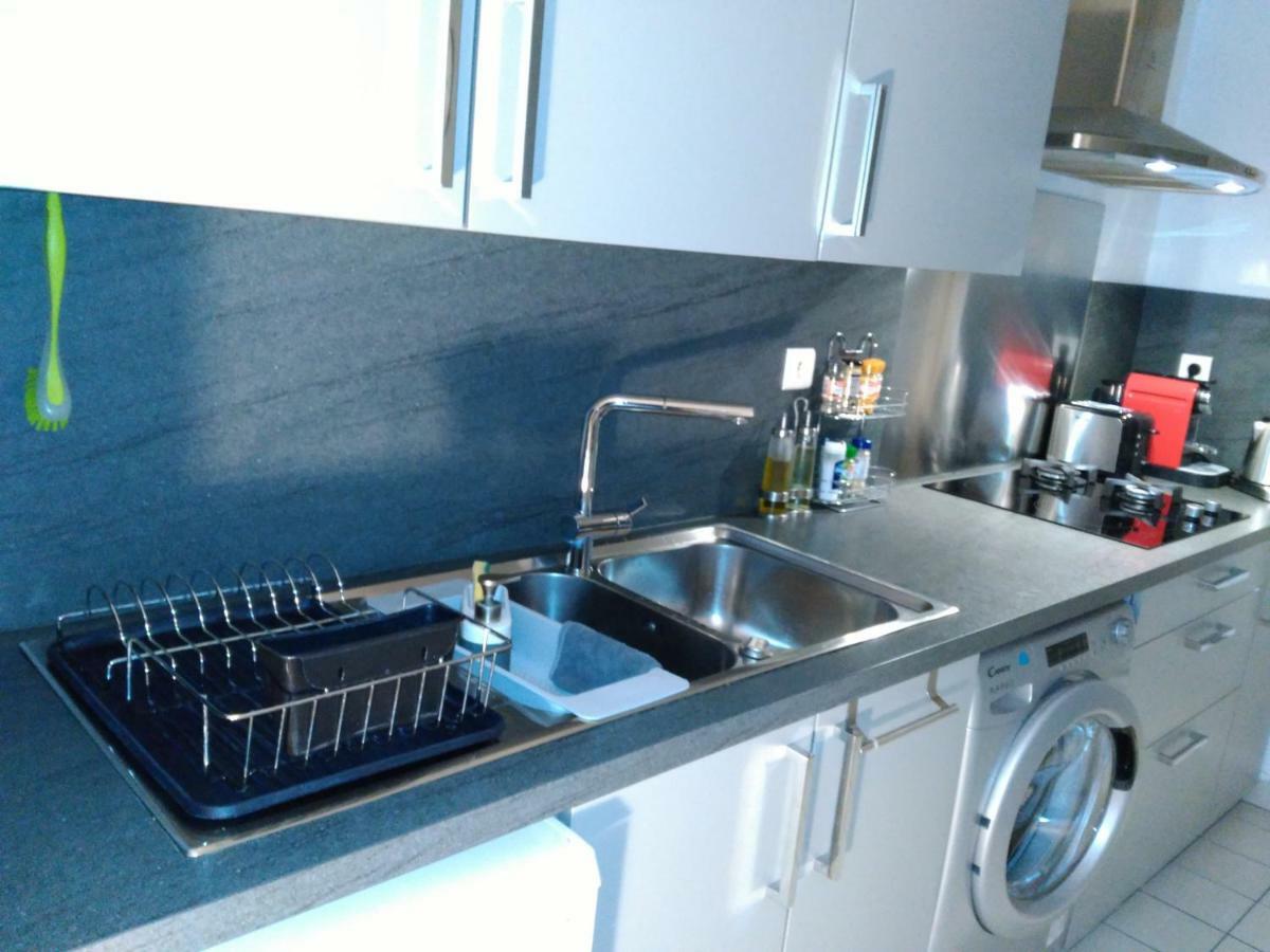 Bel Et Spacieux Appartement De 84 M² Avec Parking Tres Proche Du Metro Garibaldi Lyon Bagian luar foto