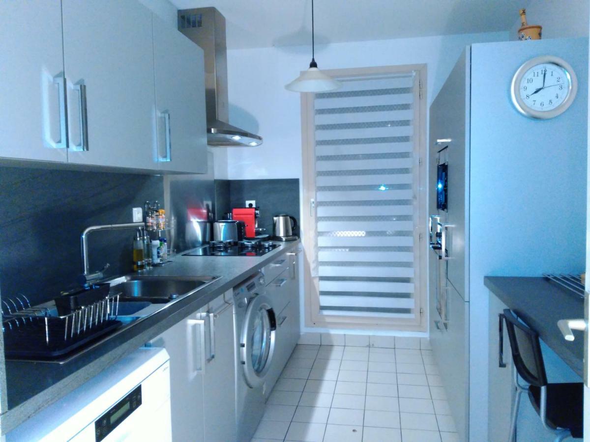 Bel Et Spacieux Appartement De 84 M² Avec Parking Tres Proche Du Metro Garibaldi Lyon Bagian luar foto