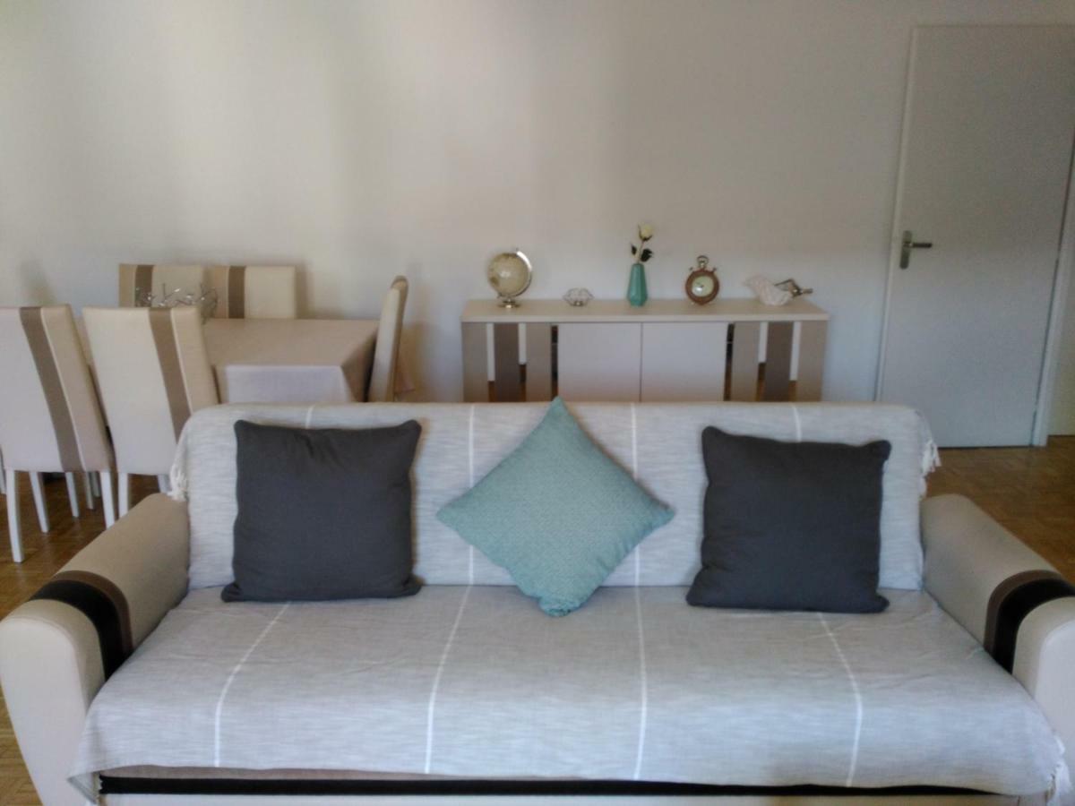 Bel Et Spacieux Appartement De 84 M² Avec Parking Tres Proche Du Metro Garibaldi Lyon Bagian luar foto